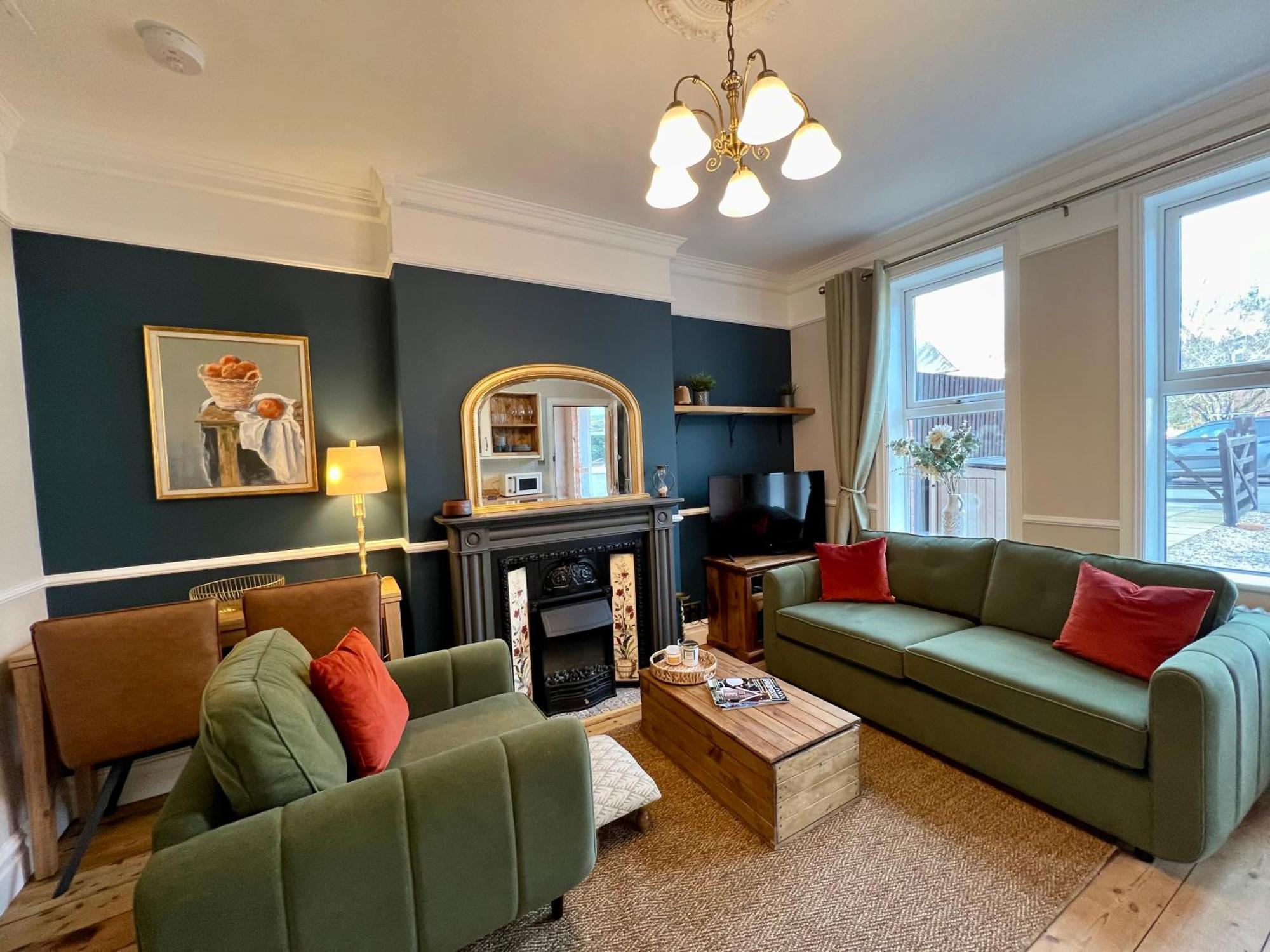 The Prestbury Annexe Apartment Cheltenham Bagian luar foto