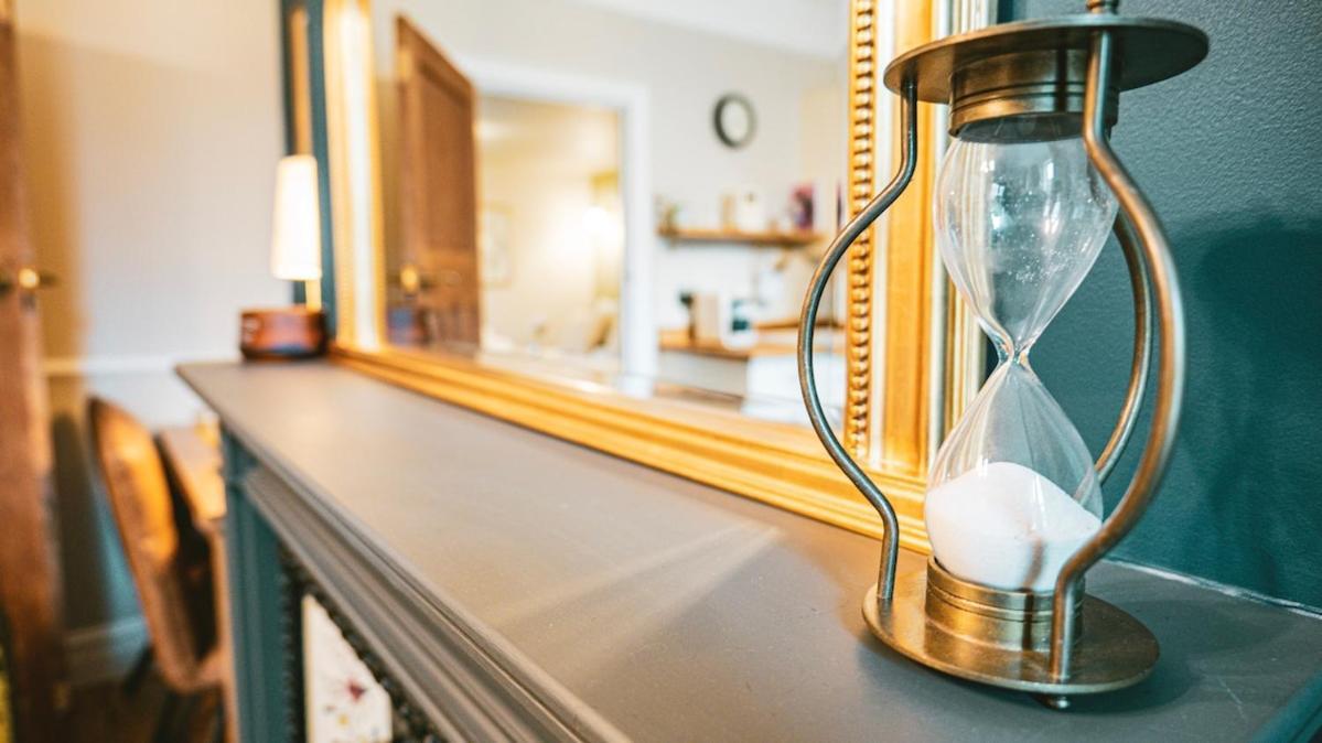 The Prestbury Annexe Apartment Cheltenham Bagian luar foto